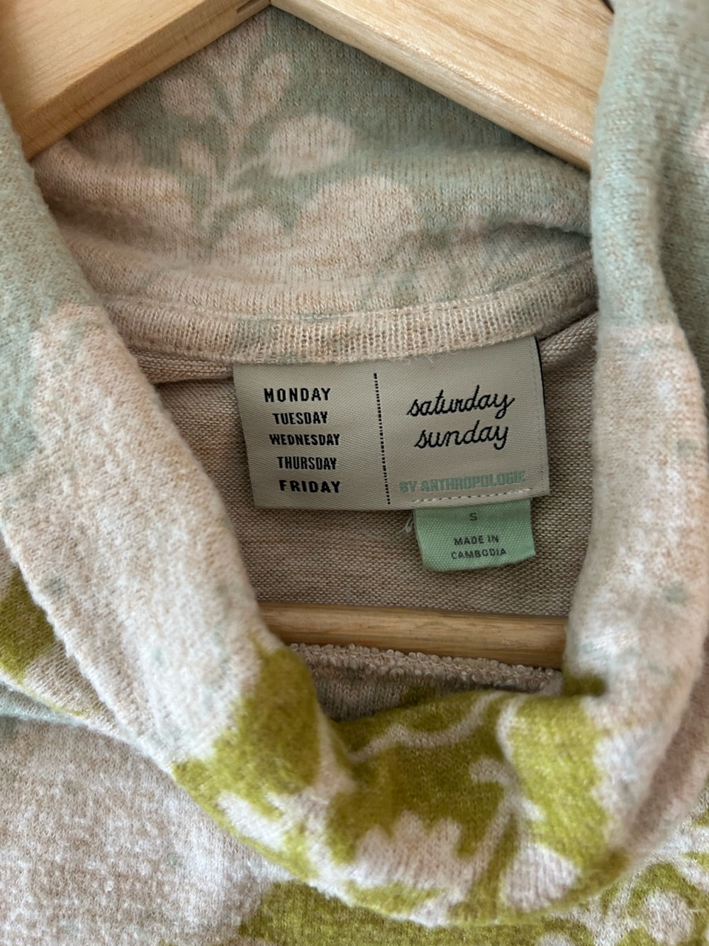 Saturday Sunday Floral Turtleneck Pullover in Sage, Olive & Cream Size S - Picture 6 of 8